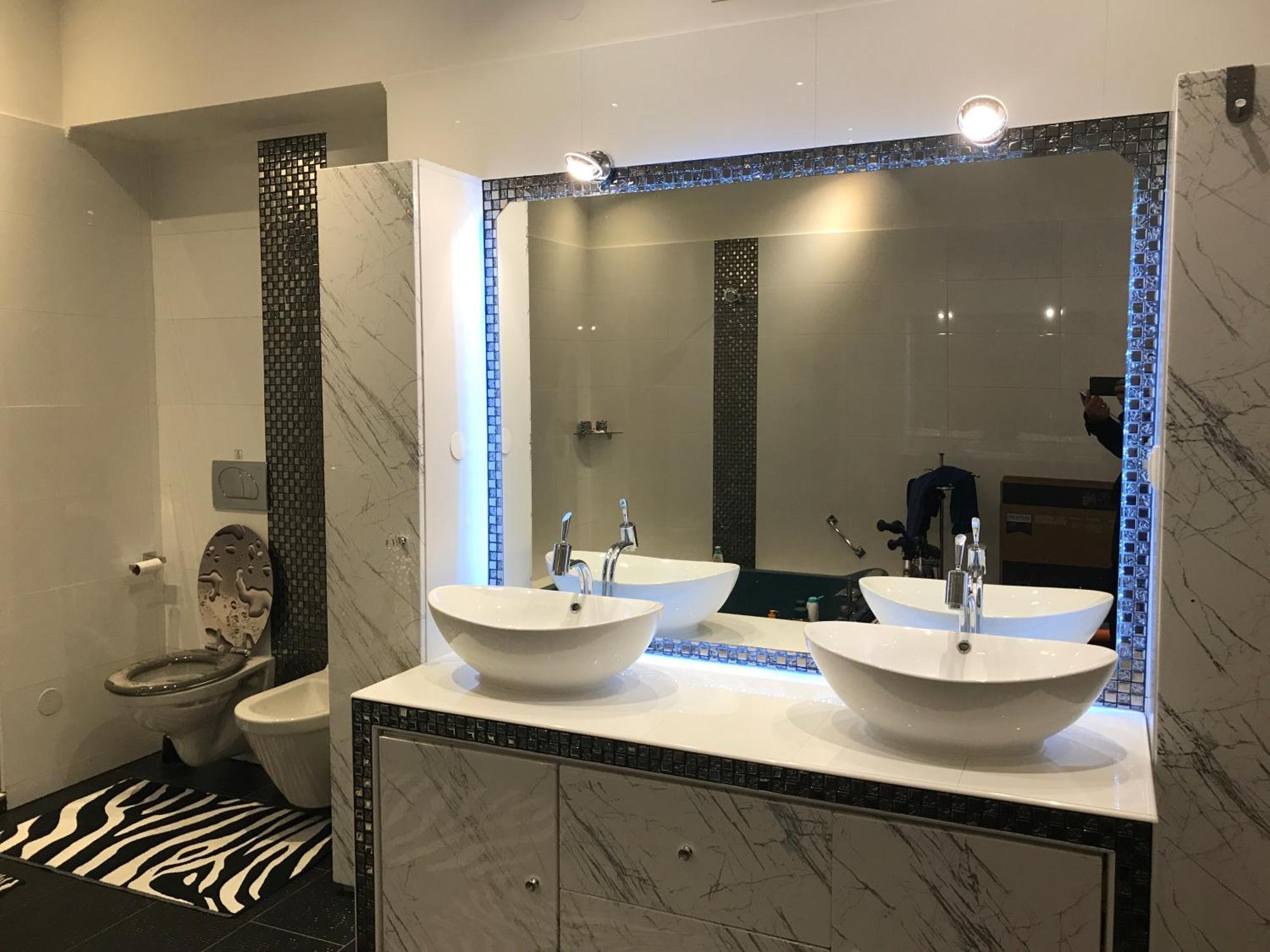 Grosse Wohnung Naehe Zentrum Viyana Dış mekan fotoğraf